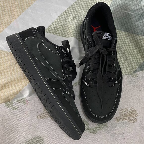 Jordan 1 Retro Low OG SP Travis Scott - Picture 5 of 9